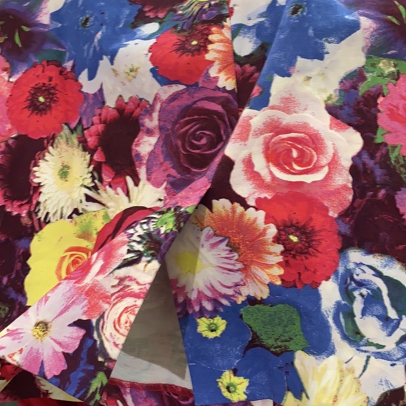 Guess sleeveless floral dress size 2 - Picture 7 of 10